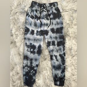NWT | Flirtitude Active black & white tie dye sweatpants